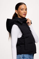 Peak Puffer Vest | Black