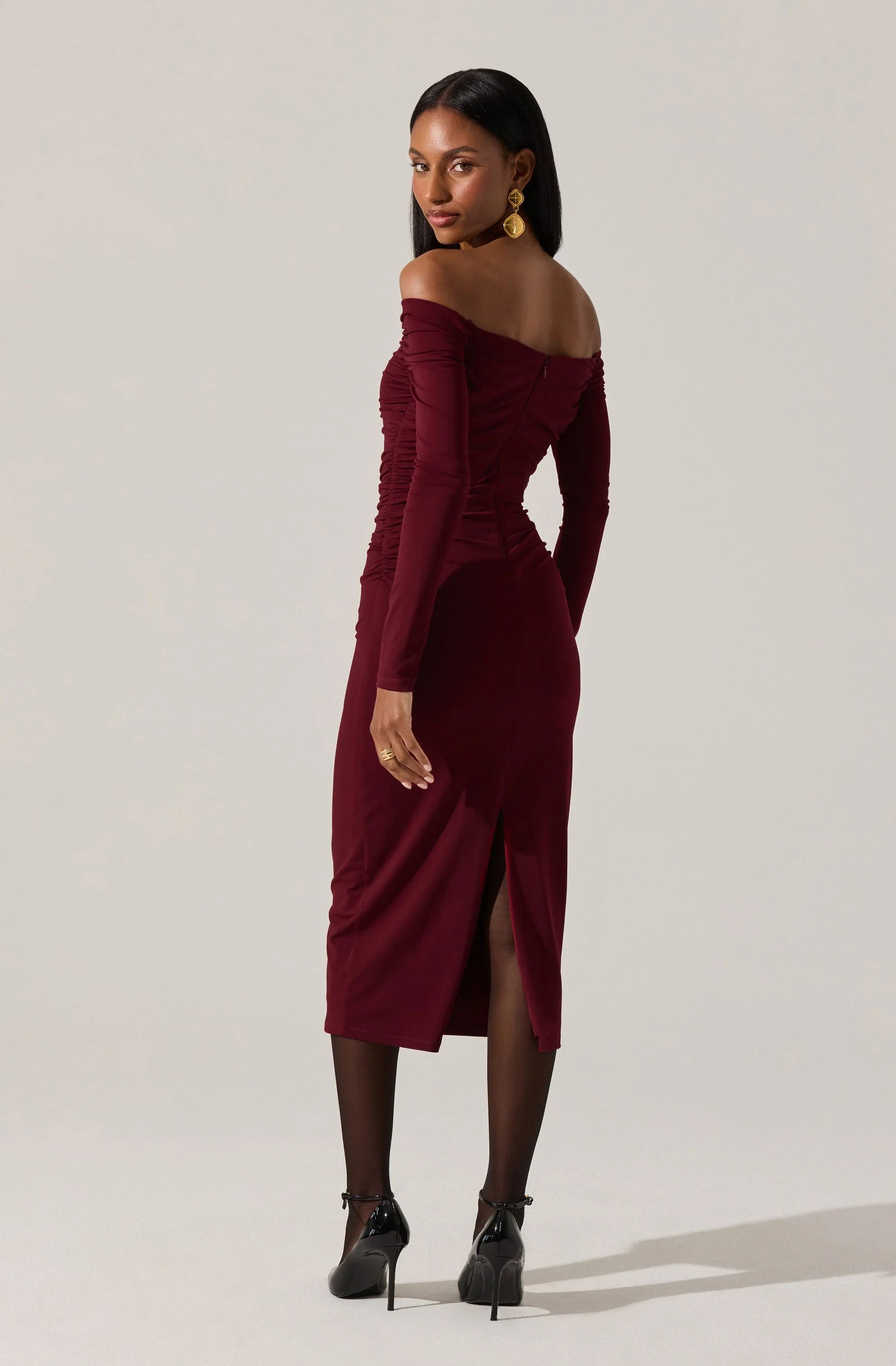 Lbruh Lovinia Ruched Off Shoulder Midi Dress