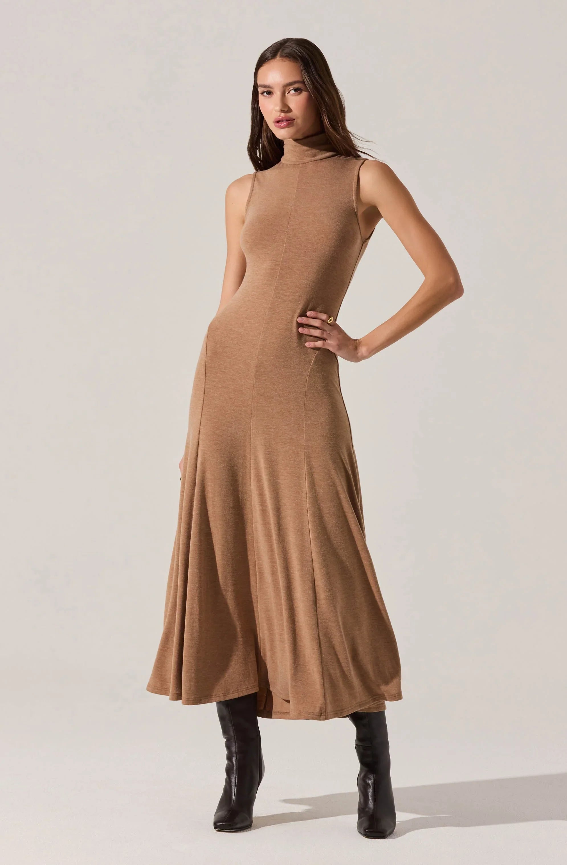 Lbruh Haylie Sleeveless Turtleneck Sweater Dress