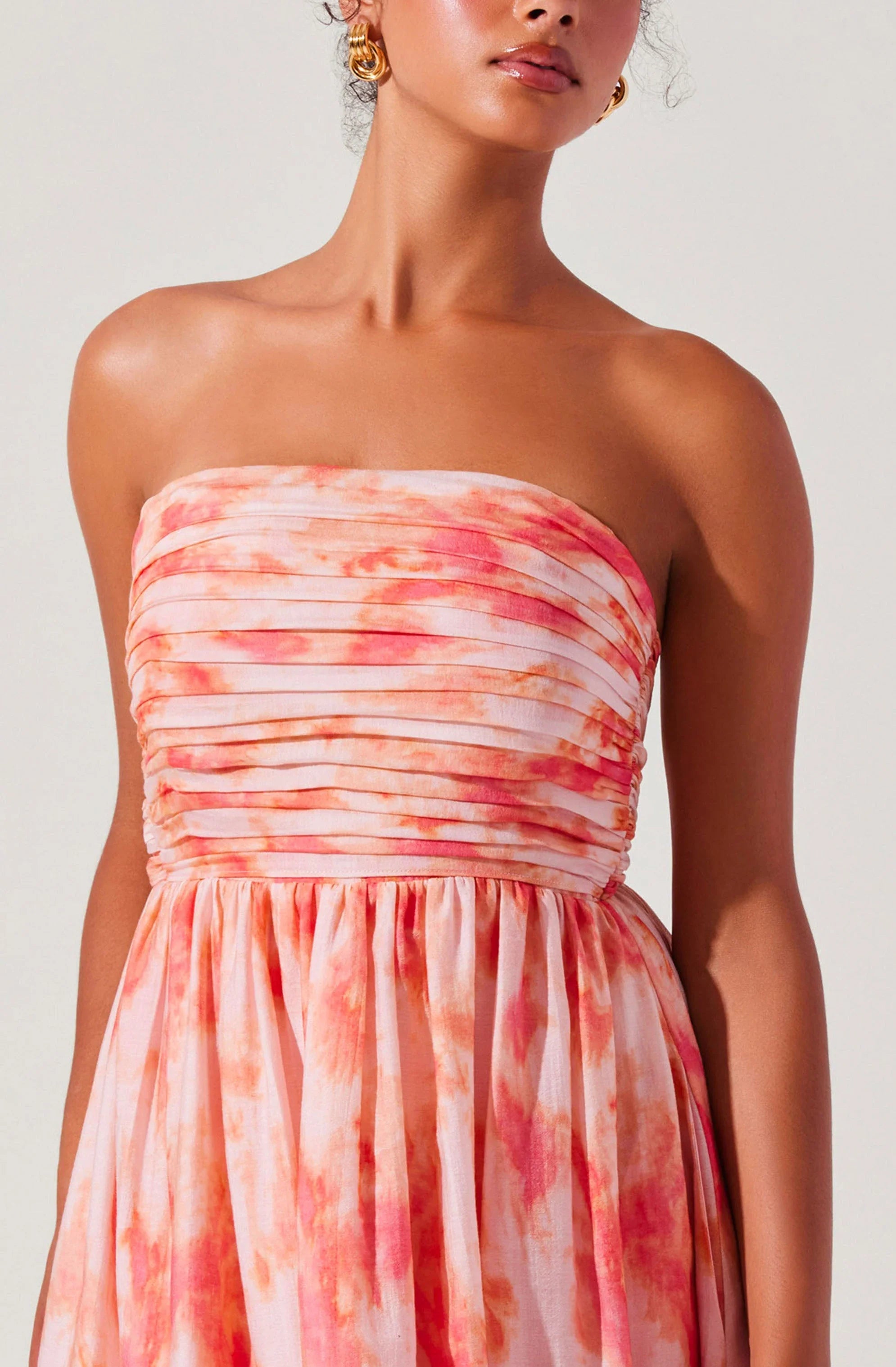 Lbruh Aneesha Strapless Pleated Midi Dress
