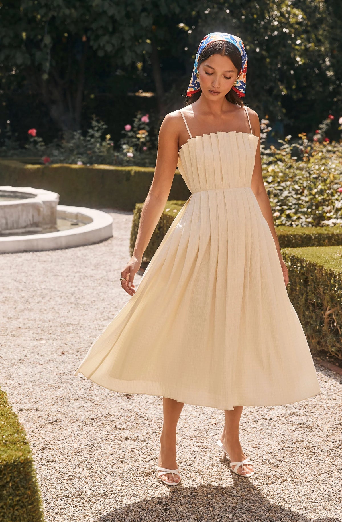 Lbruh Sunny Pleated Midi Dress