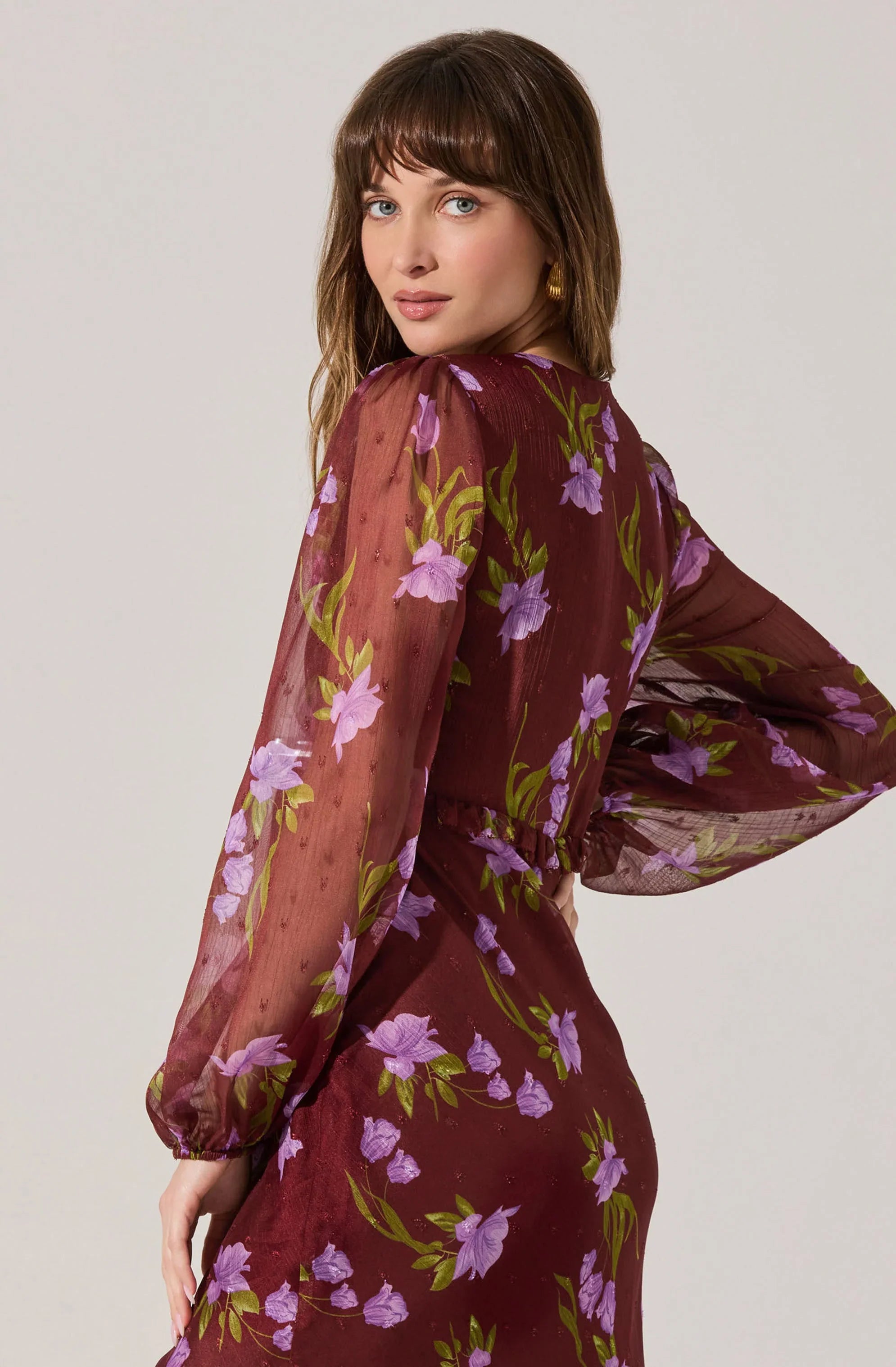 Lbruh Calantha V-Neck Floral Maxi Dress