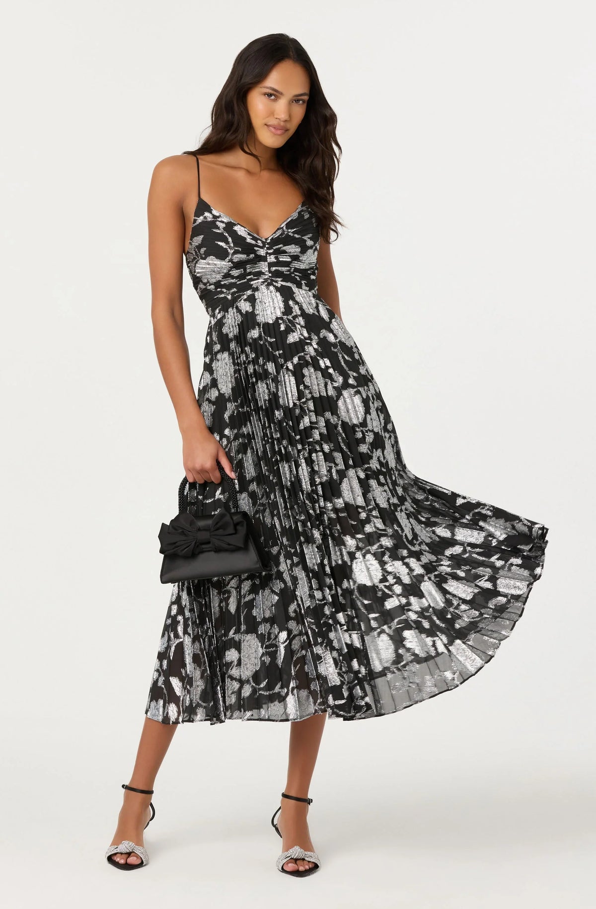 Lbruh Saoirse Metallic Pleated Midi Dress