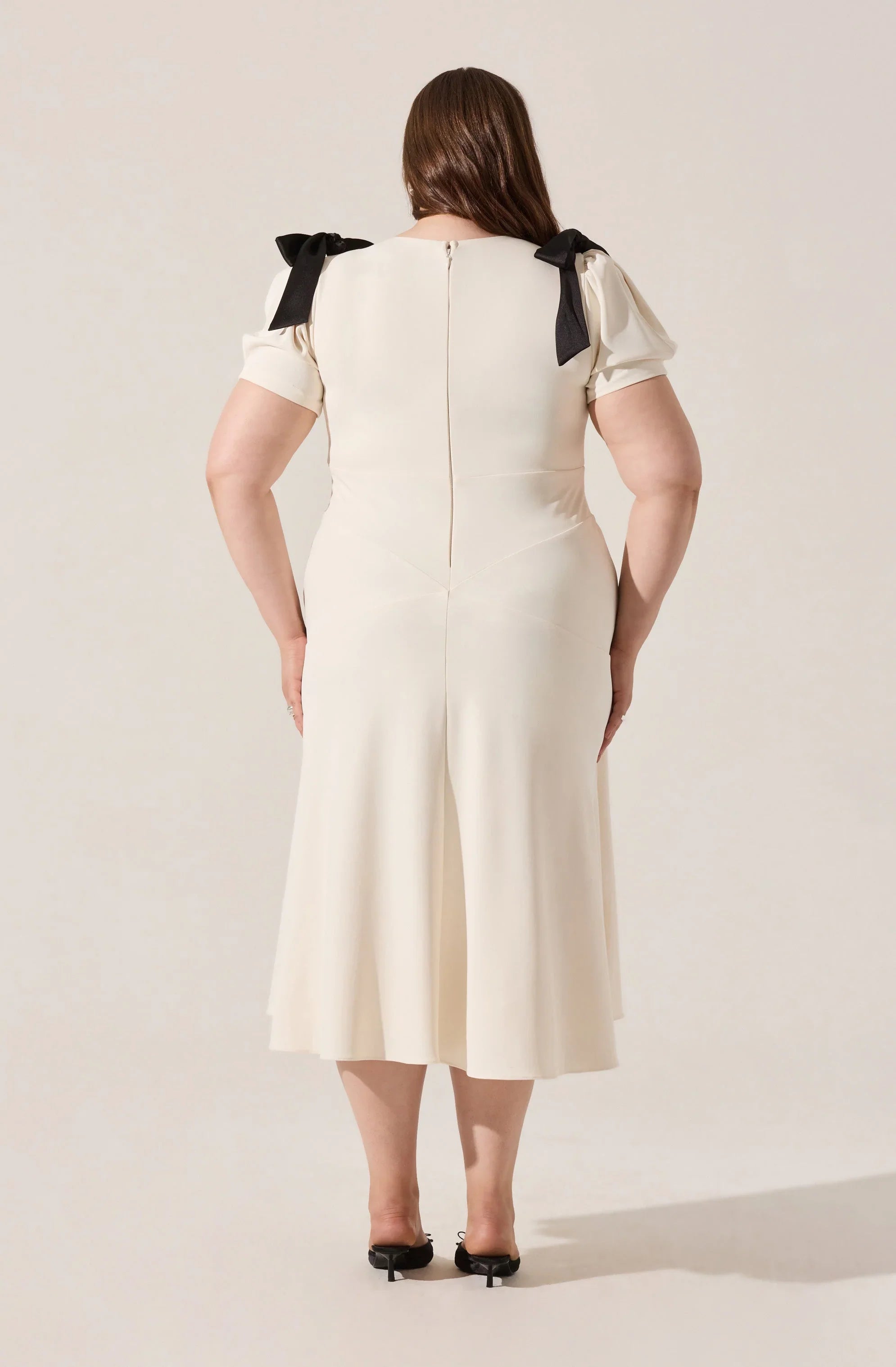 Lbruh Ciela Bow Puff Sleeve Dress
