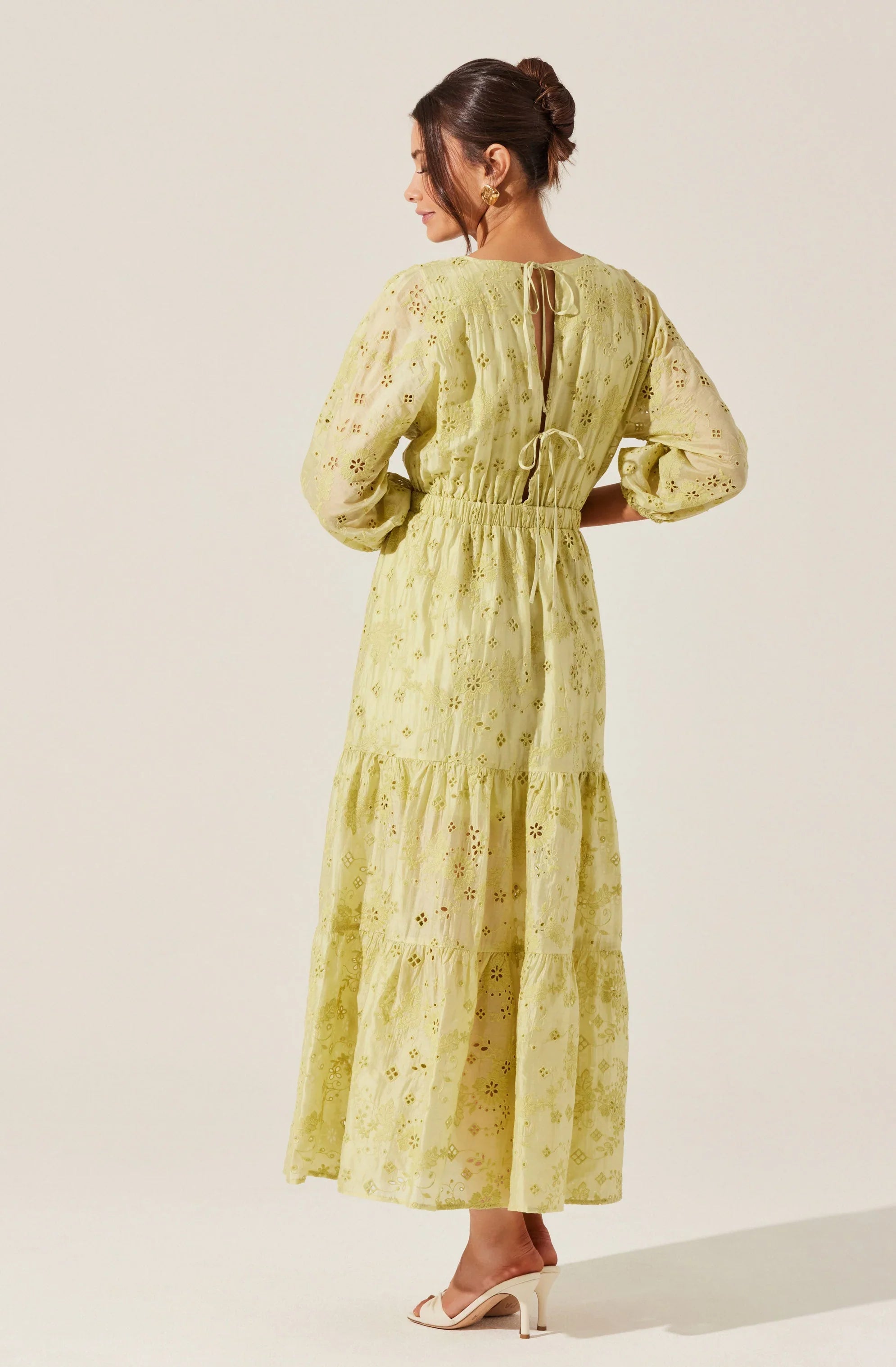 Lbruh Jesalyn Floral Eyelet Maxi Dress