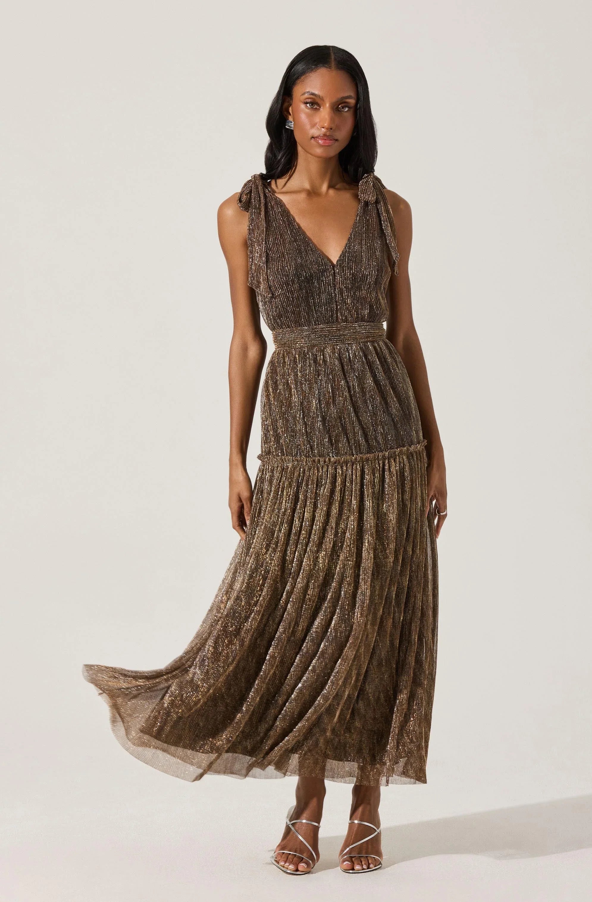 Lbruh Desma Metallic V-Neck Maxi Dress