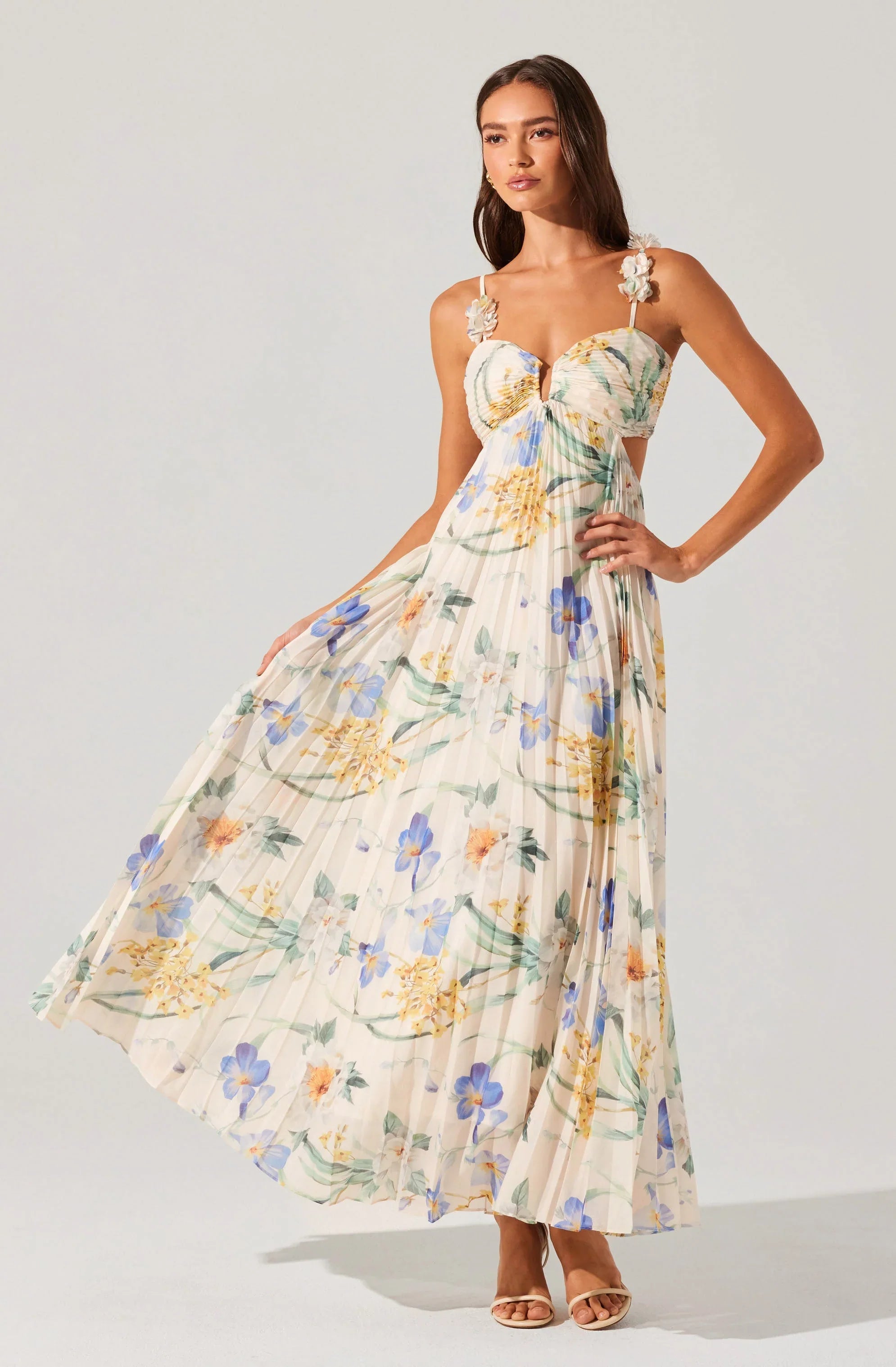Lbruh Emese Floral Pleated Maxi Dress