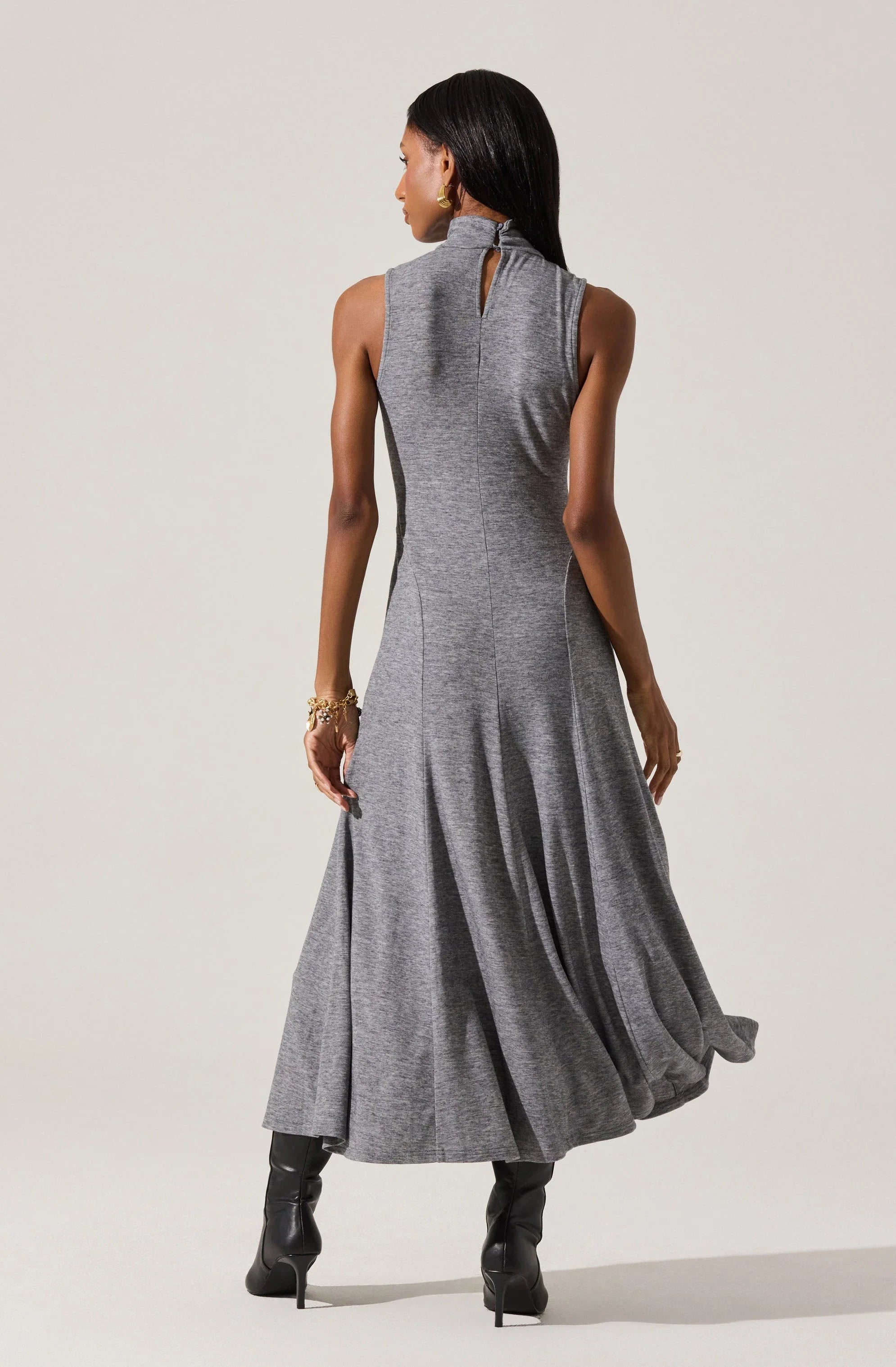 Lbruh Haylie Sleeveless Turtleneck Sweater Dress