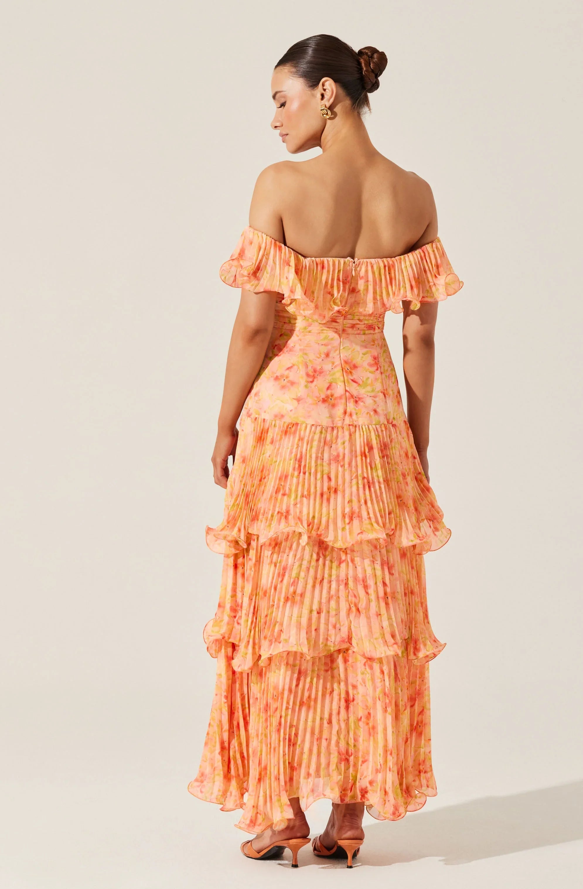 Lbruh Wilder Pleated Floral Maxi Dress
