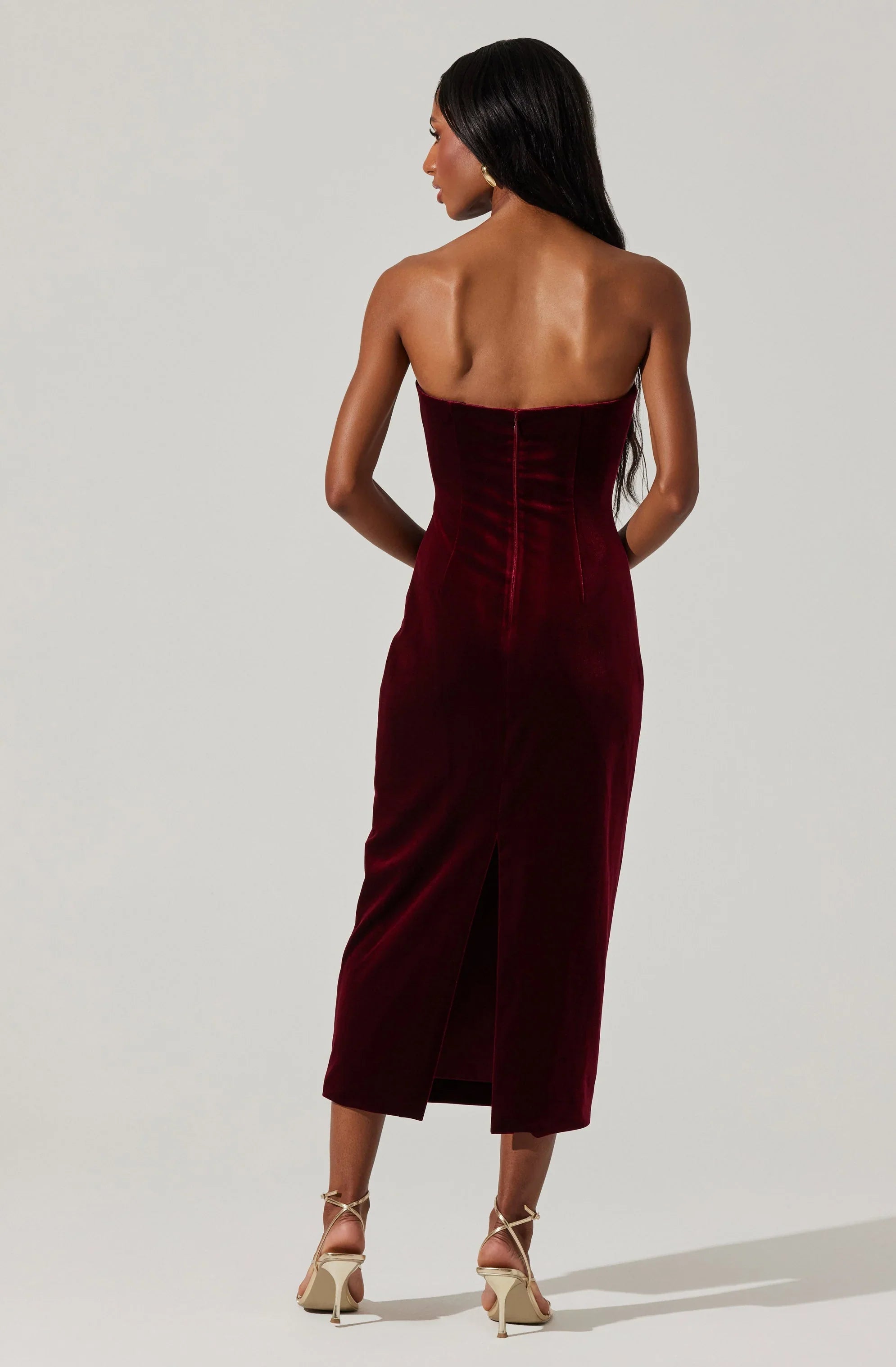 Lbruh Arista Sweetheart Velvet Midi Dress