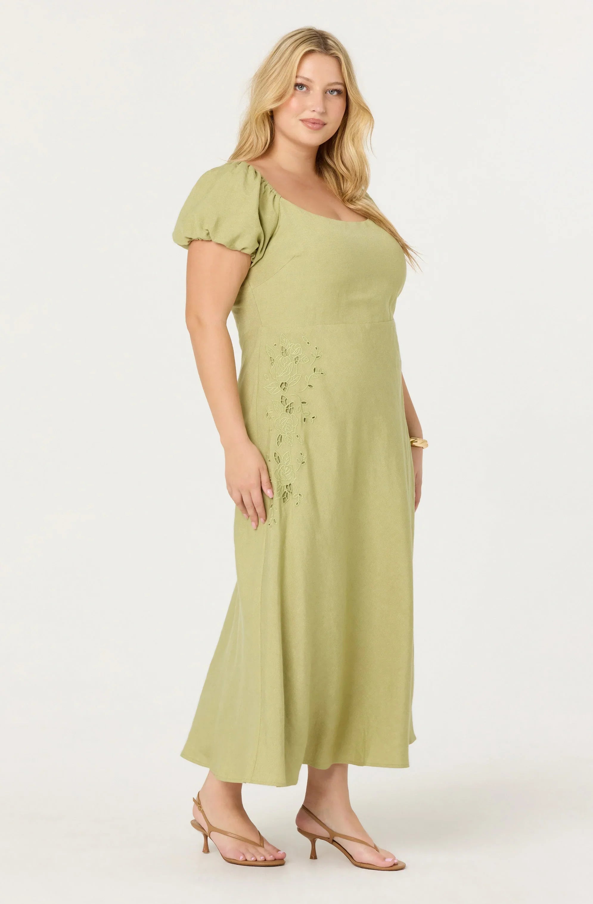 Lbruh Leocadia Embroidered Puff Sleeve Midi Dress