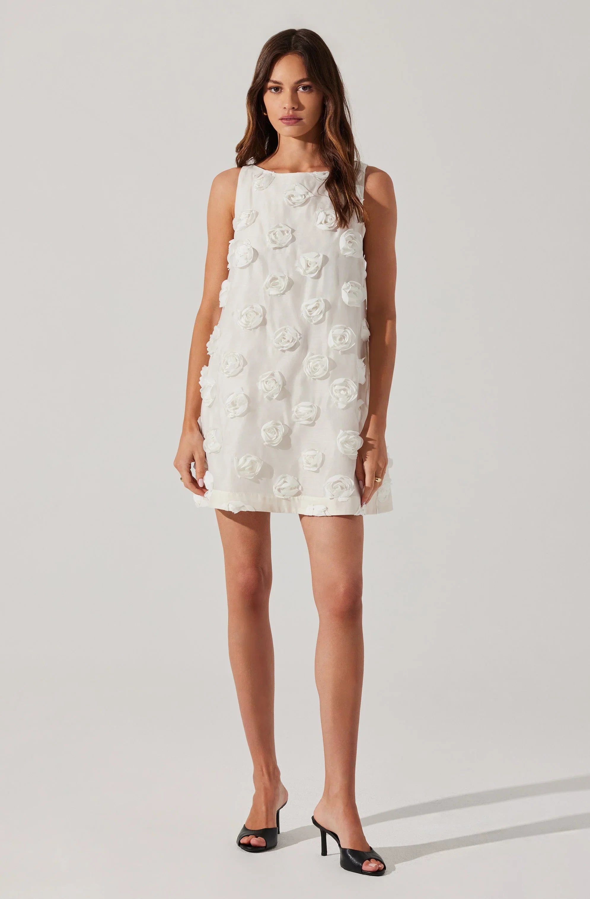 Lbruh Floria 3D Floral Appliqué Dress