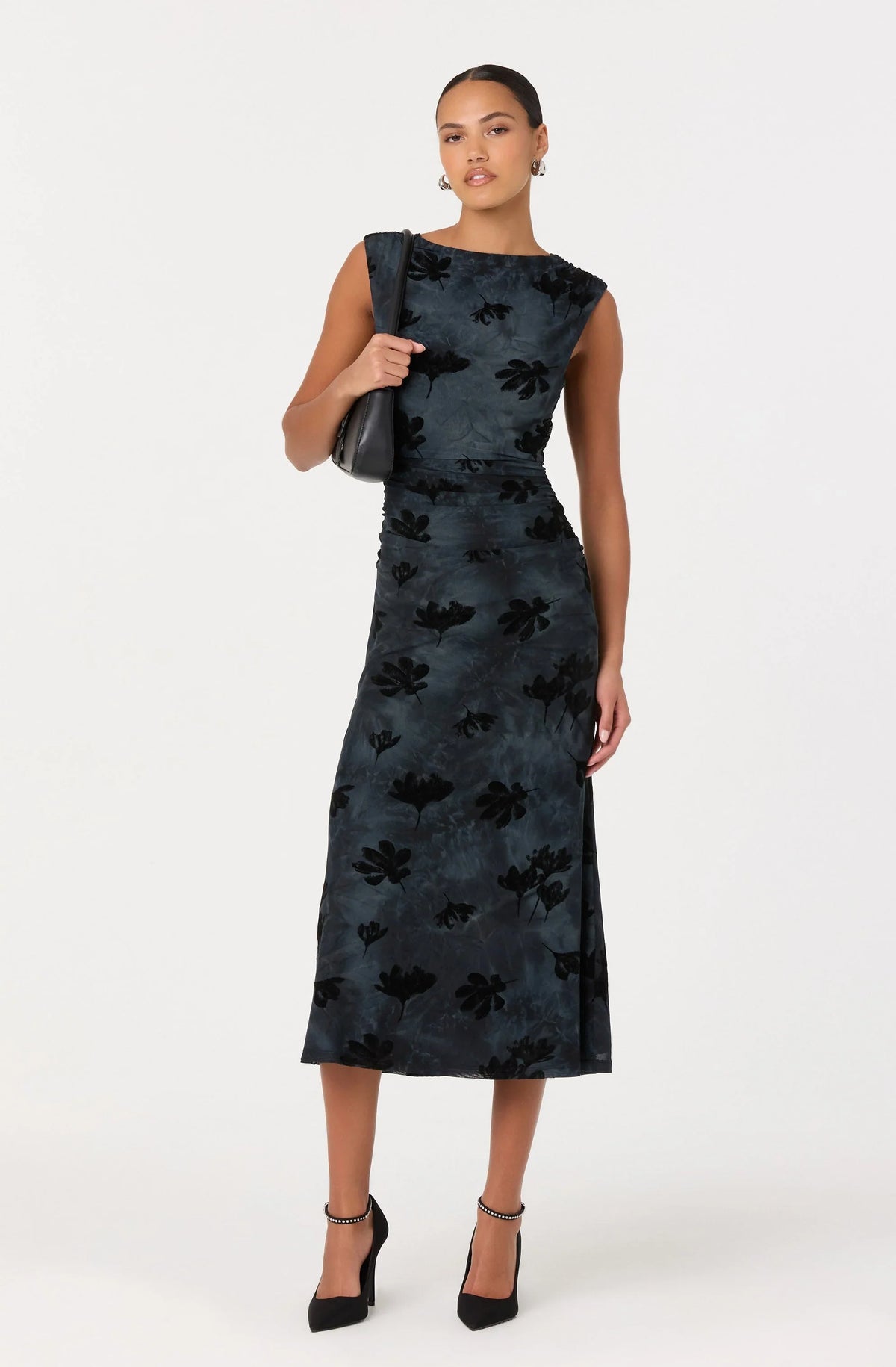 Lbruh Tionne Floral Midi Dress