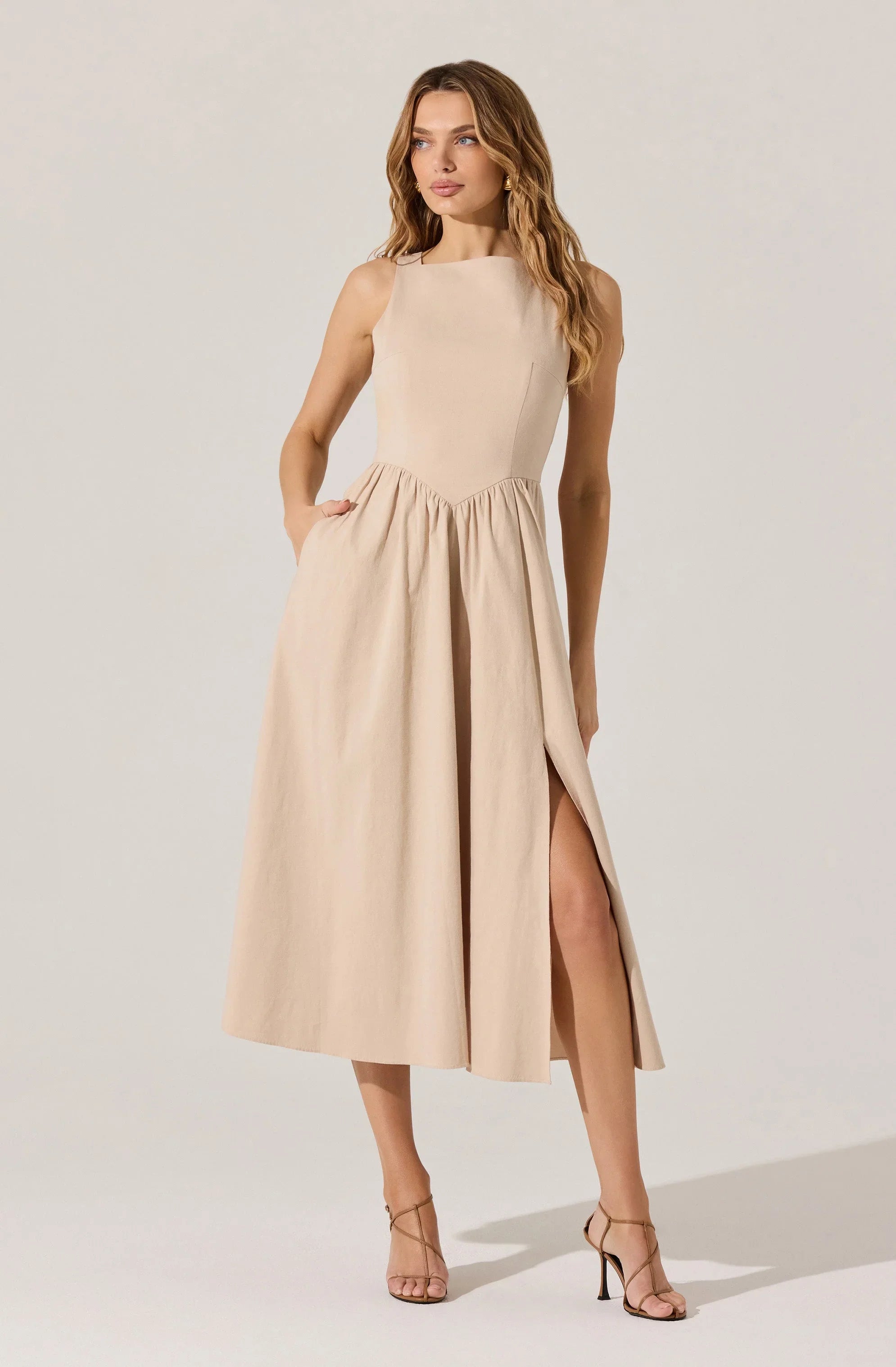 Lbruh Bow Back Apron Midi Dress