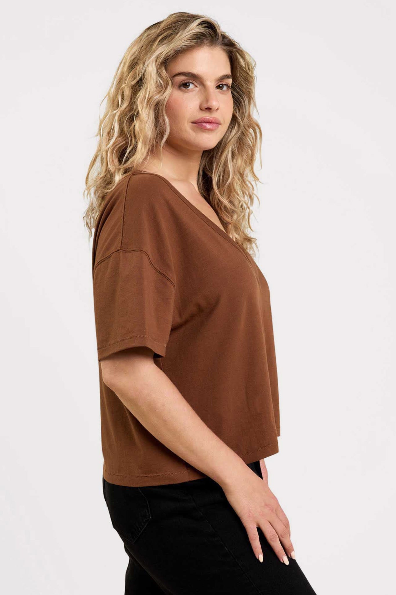 Boxy V-Neck Tee | Chocolate