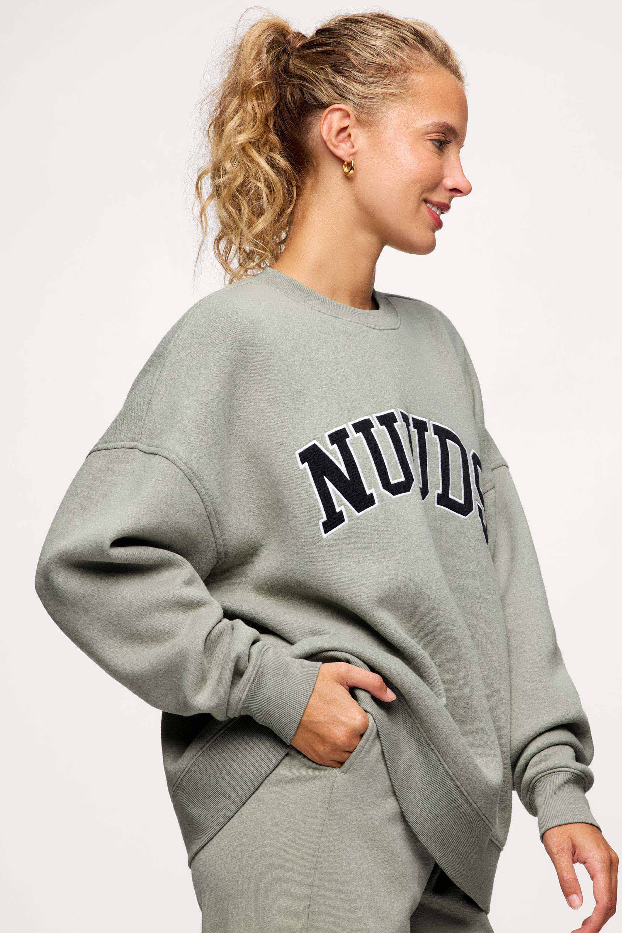 nuuds Varsity Oversized Crew | Pistachio