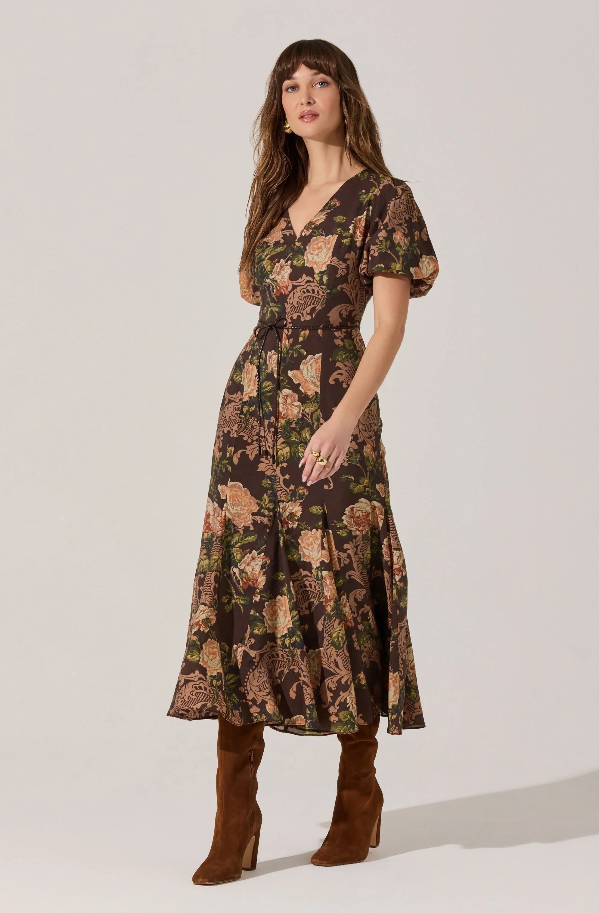 Lbruh Lavena V-Neck Puff Sleeve Midi Dress