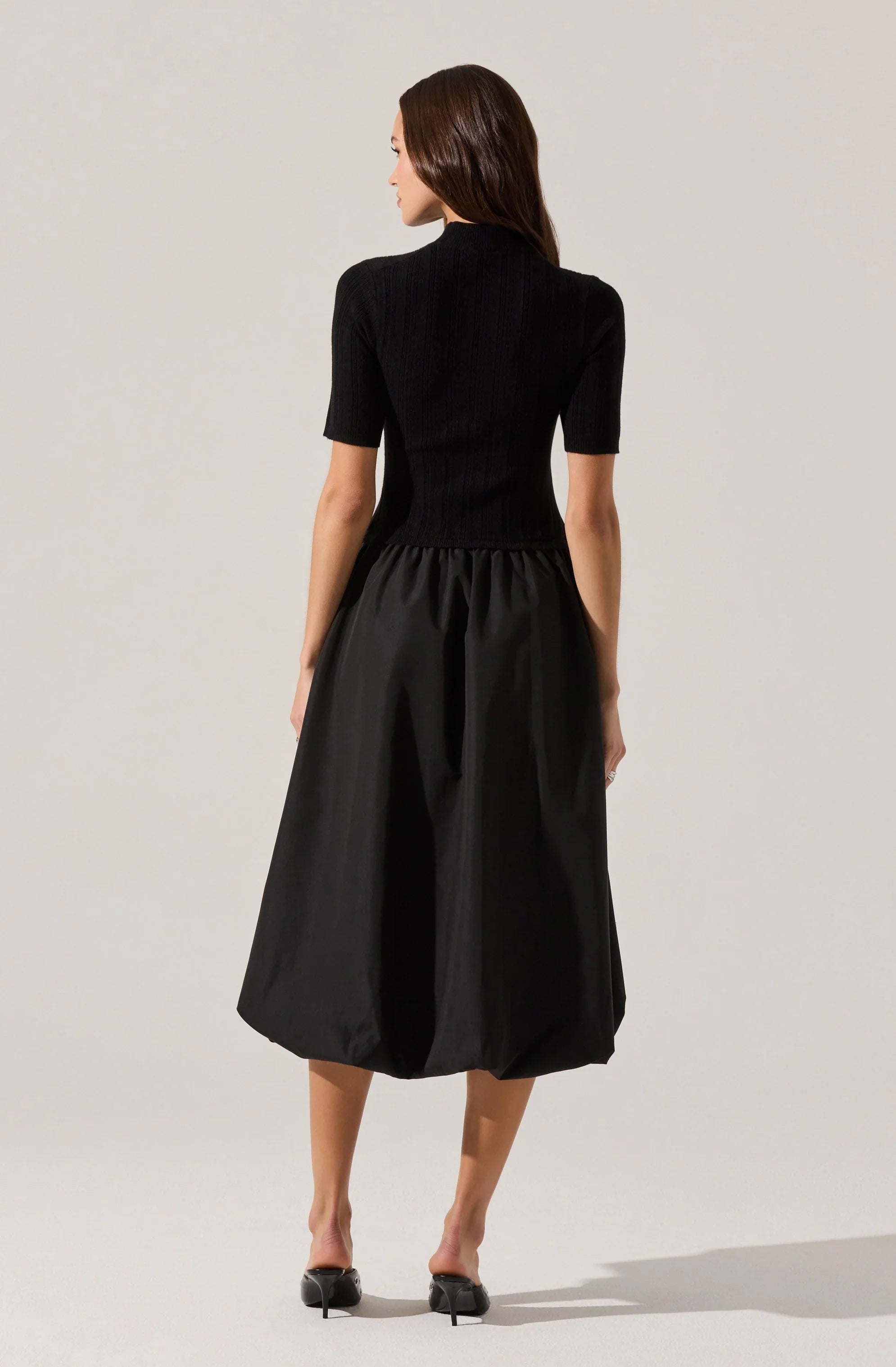 Lbruh Caerlion Contrast Knit Midi Dress