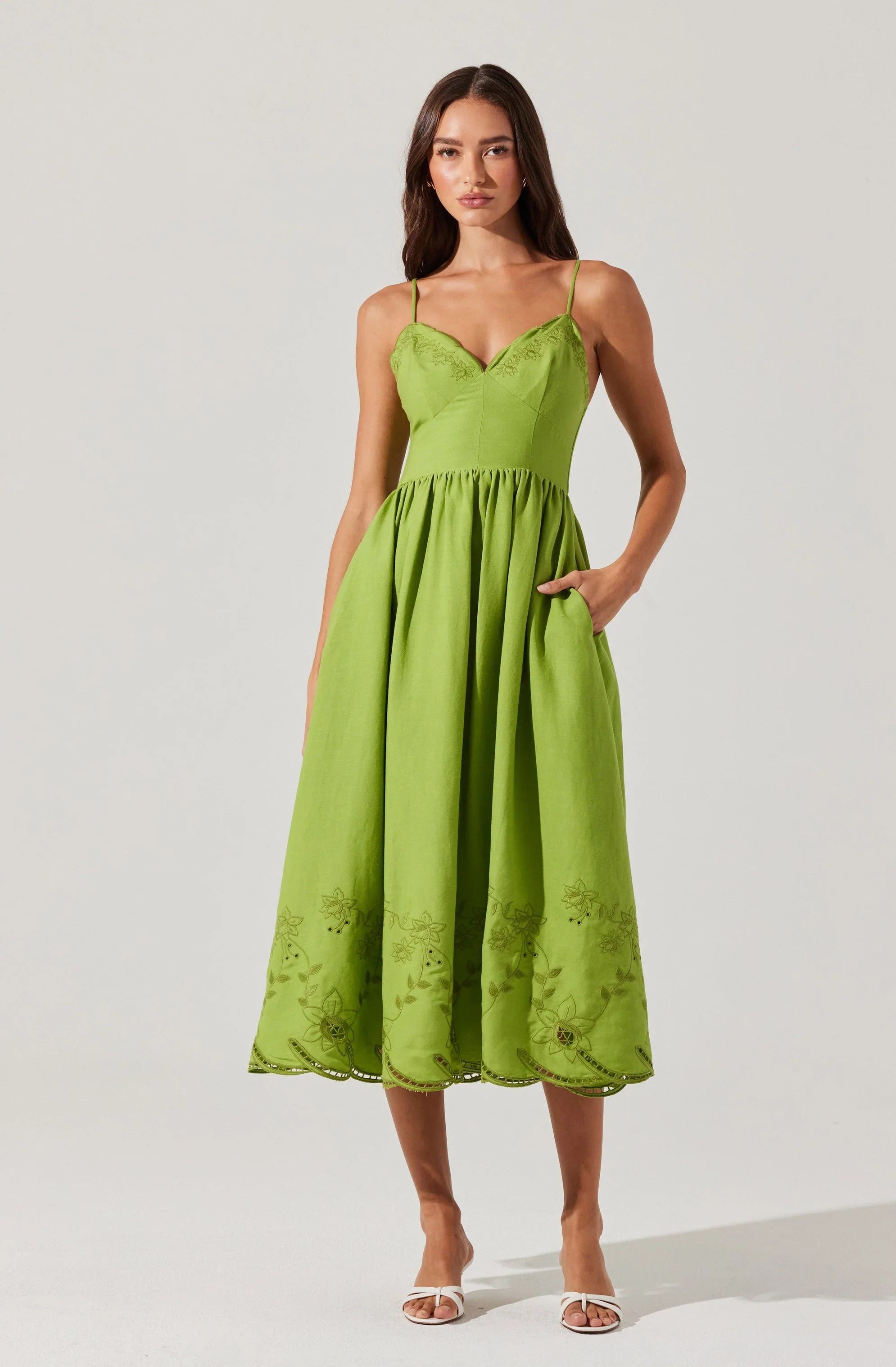 Inixyf Kaidi Embroidered Midi Dress