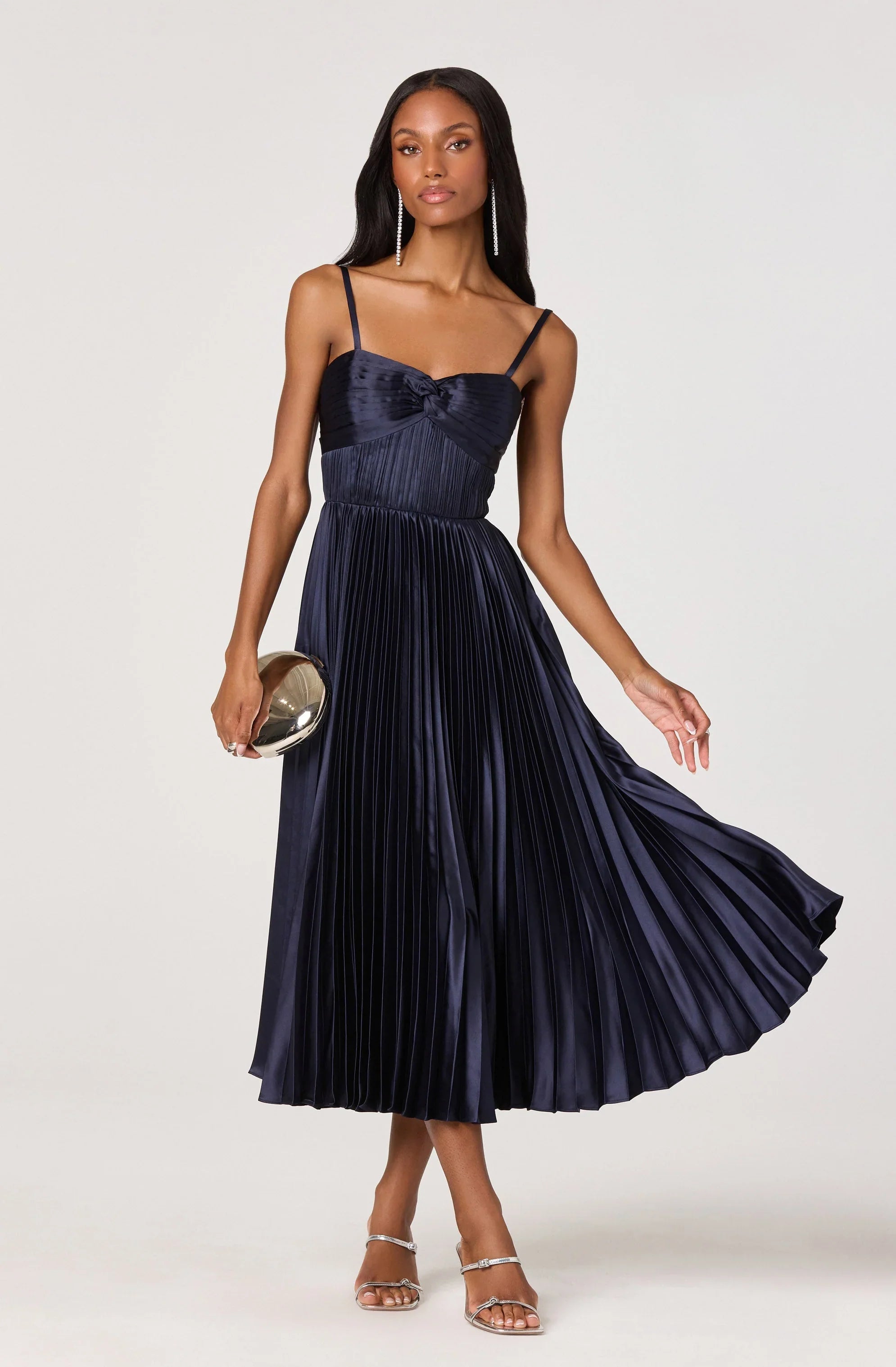 Lbruh Ascella Sweetheart Pleated Midi Dress