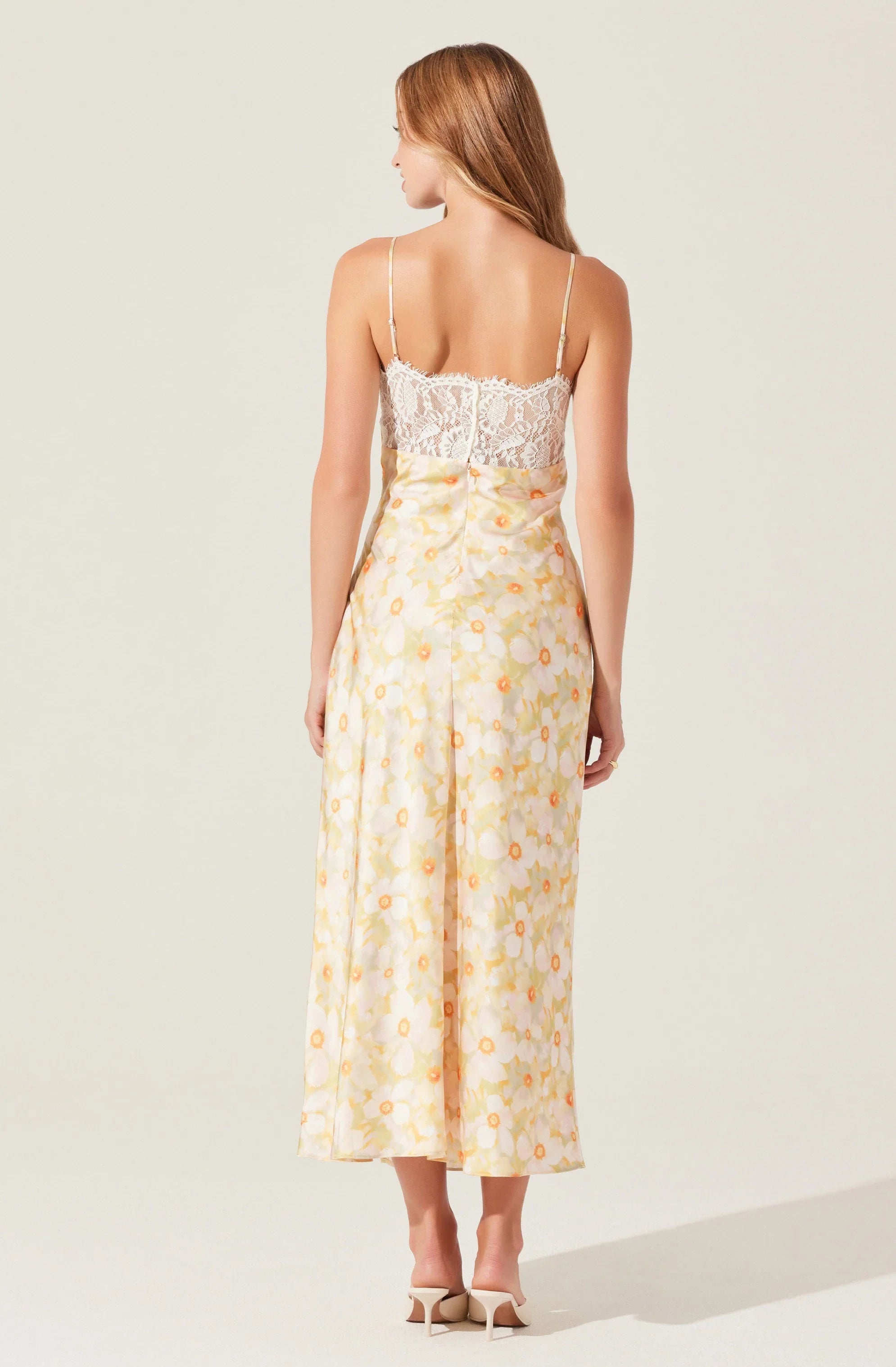 Lbruh Ivanna Floral Lace Maxi Dress