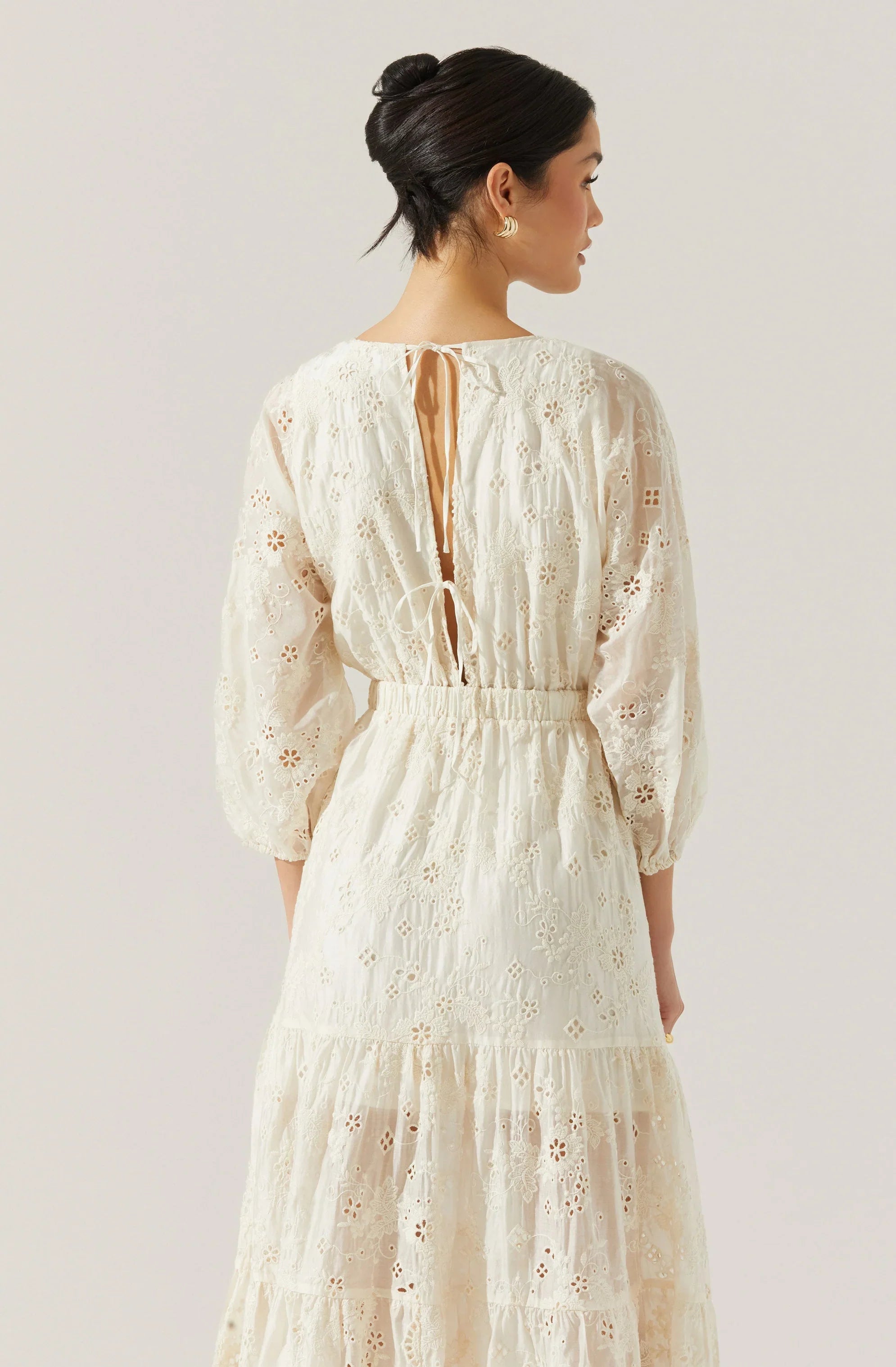 Lbruh Jesalyn Floral Eyelet Maxi Dress