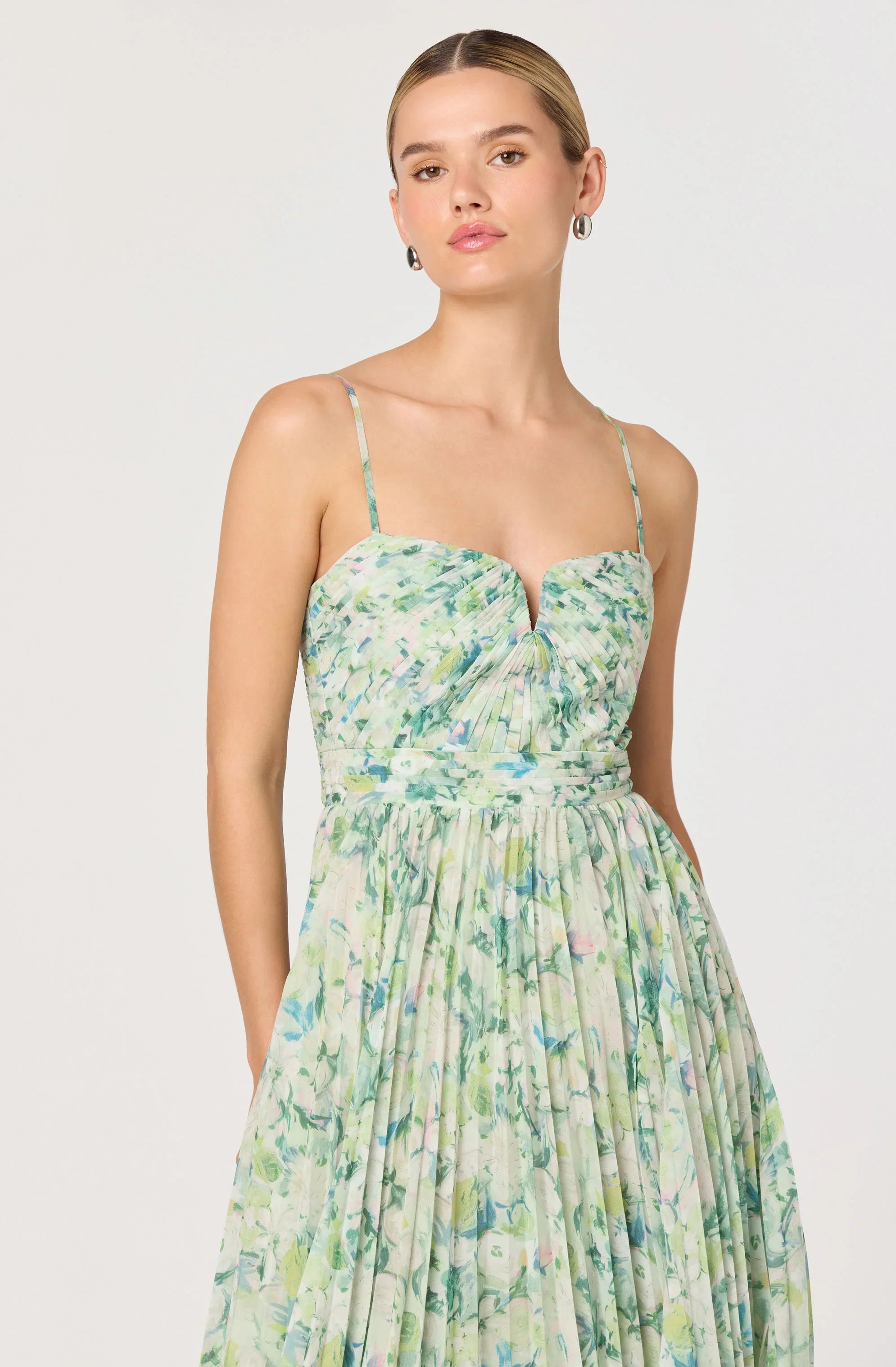 Inixyf Bayley Floral Pleated Maxi Dress